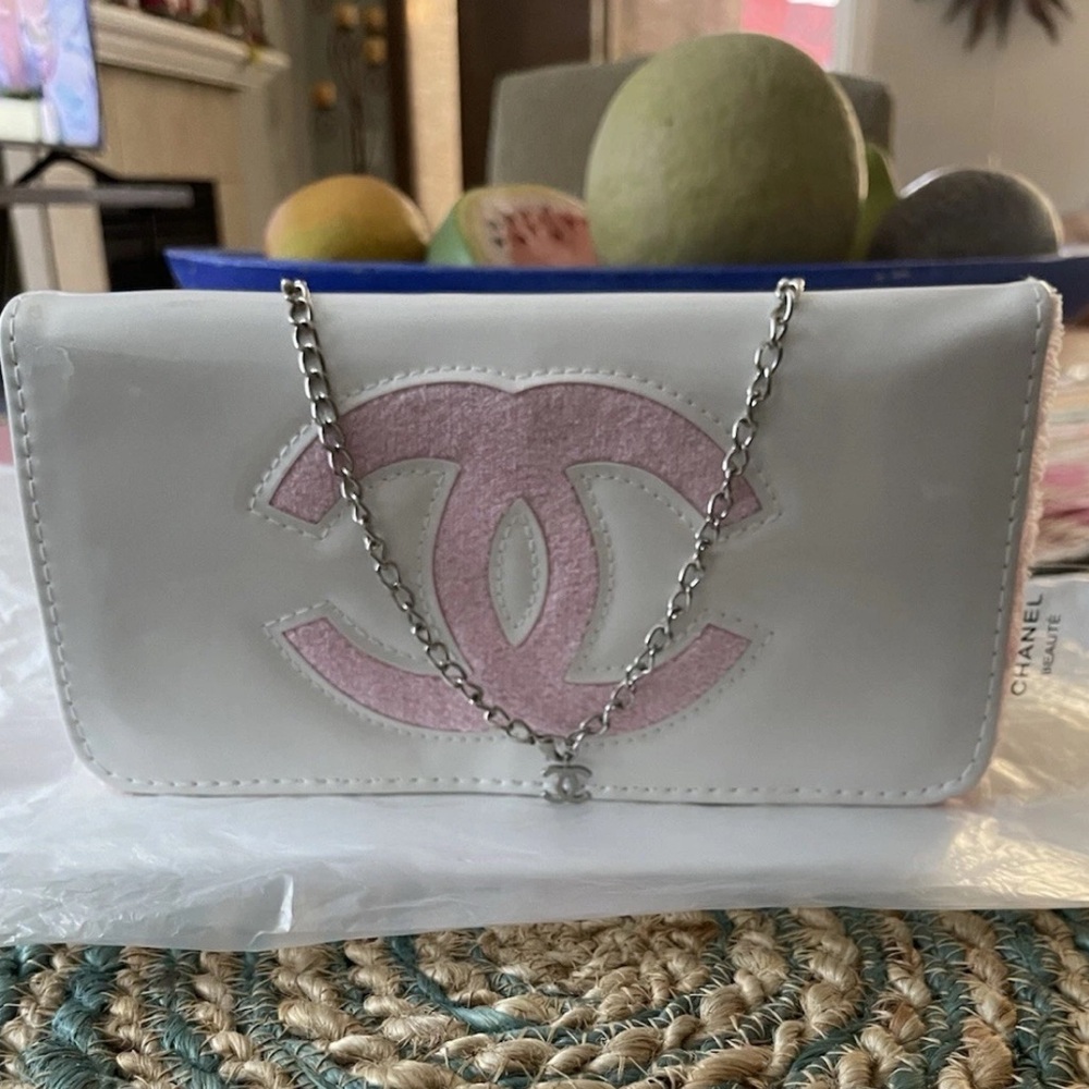 🩷 CC White Patent Leather with Teddy Bear Barbie Pink Logo & Interior 🩷